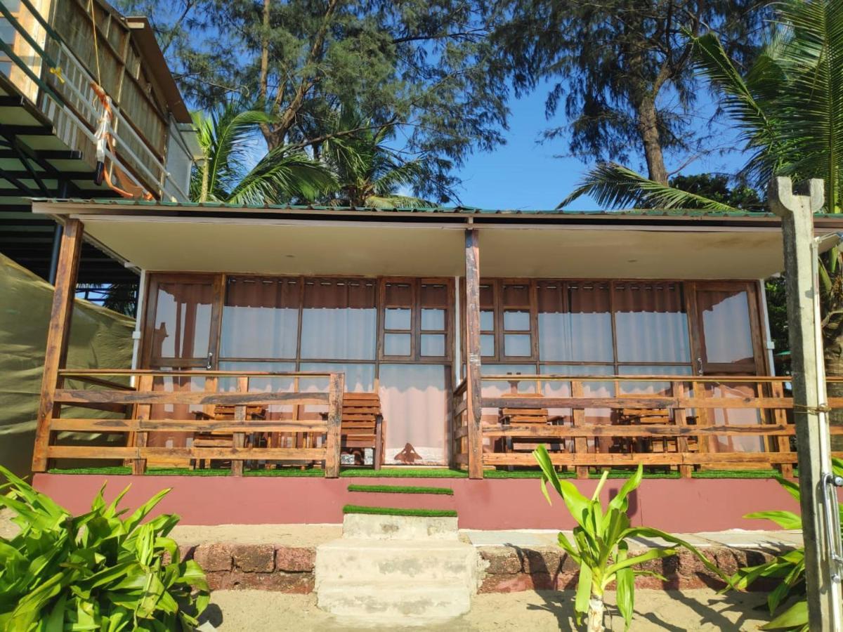 Sea Front Beach Huts Patnem Beach Exterior photo
