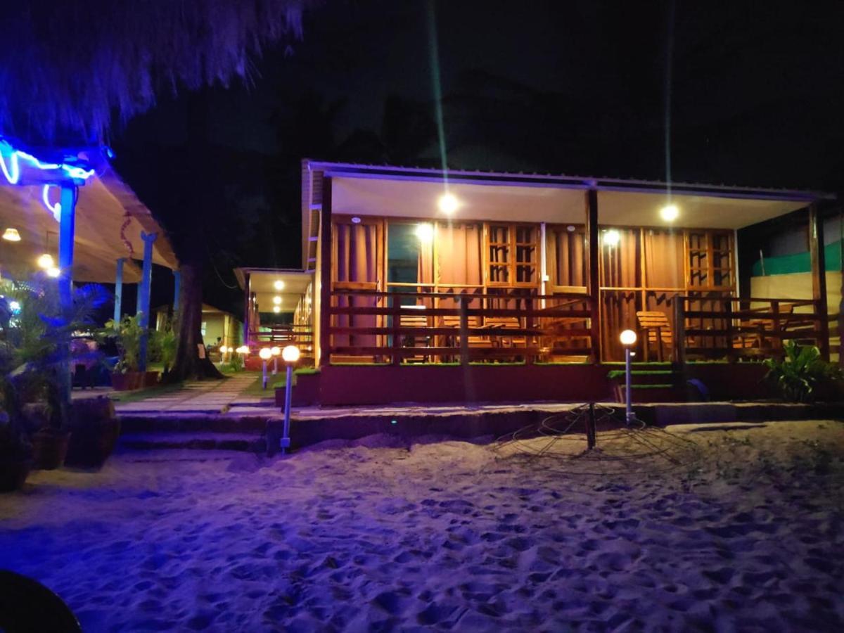 Sea Front Beach Huts Patnem Beach Exterior photo